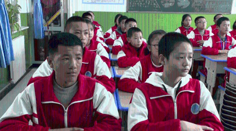 你能接受和好朋友谈恋爱吗？